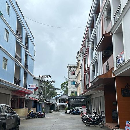 Sure Guesthouse Kamala Beach Exterior foto