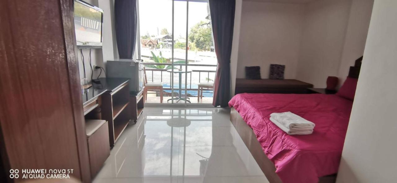 Sure Guesthouse Kamala Beach Exterior foto