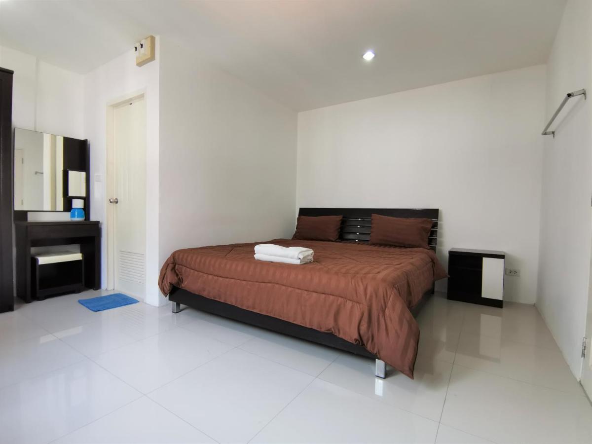 Sure Guesthouse Kamala Beach Exterior foto